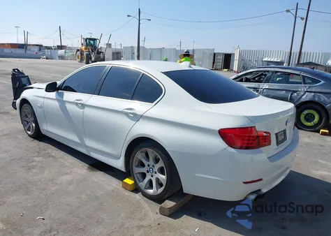 2013 BMW 528I из США, поврежденный, VIN WBAXG5C57DDY30615